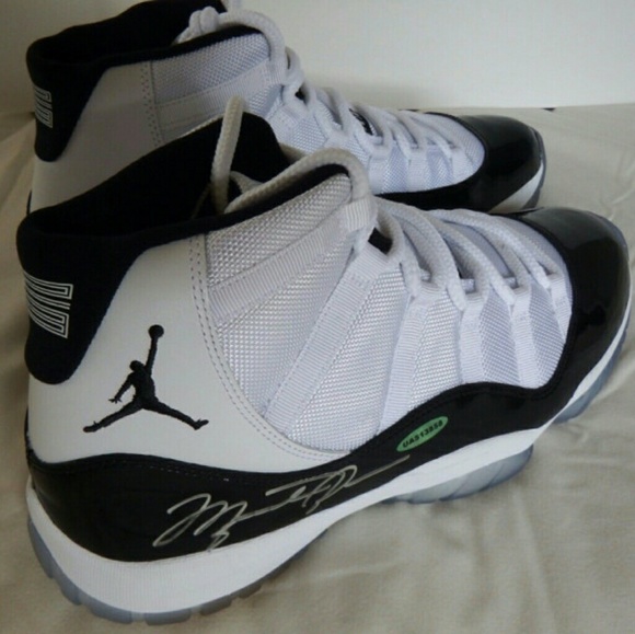 Signed Jordans - Picture 2 of 5